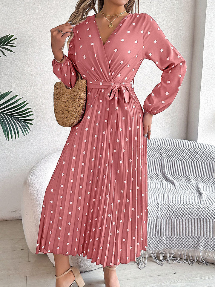 Robe chemise plissée taille haute, à manches longues, à pois, à taille nouée, à col en V