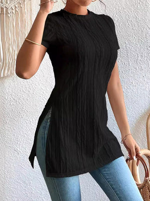 T-shirt plissé fendu sur le côté à manches courtes, à empiècements, à col rond, couleur unie