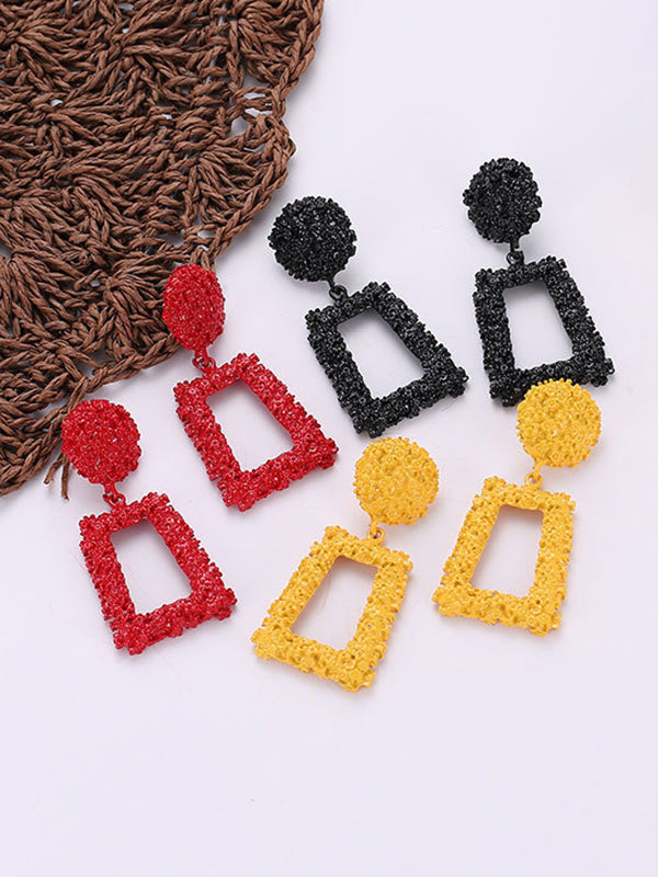 Boucles d'oreilles pendantes géométriques ajourées couleur unie
