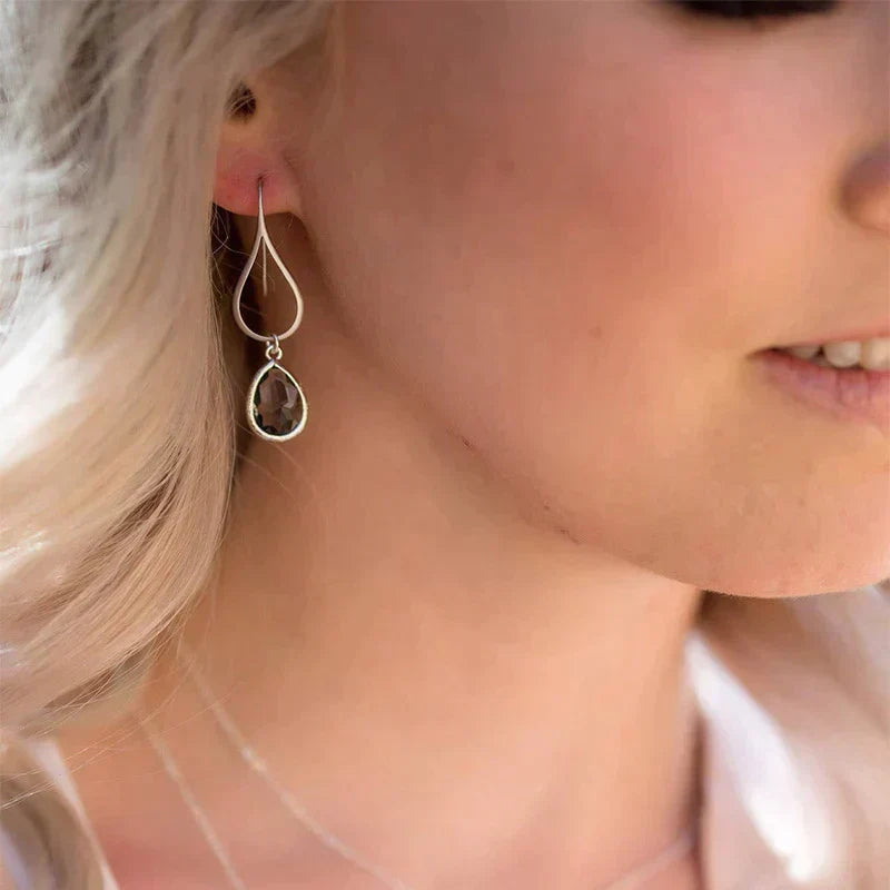 Boucles d'oreilles en déclaration découpées