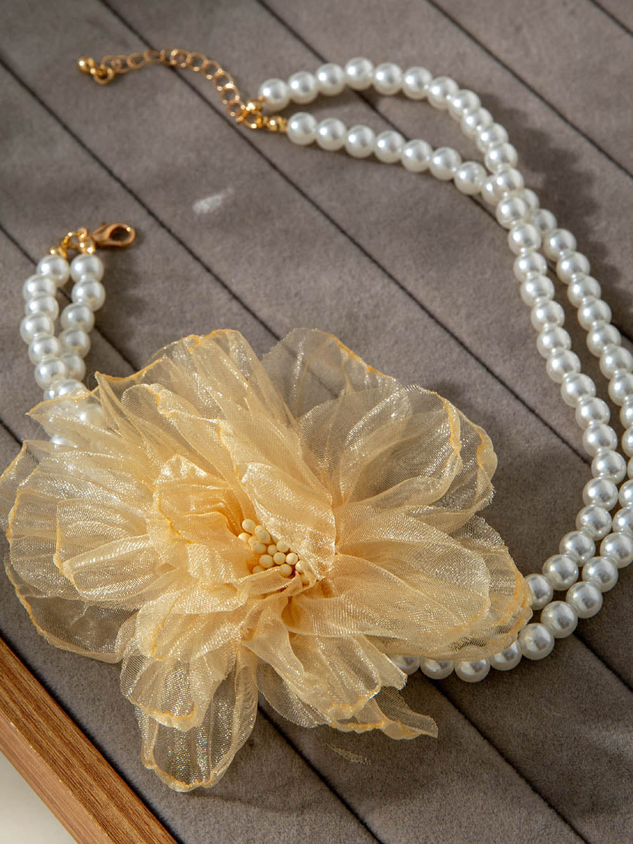 Collier en forme de fleur