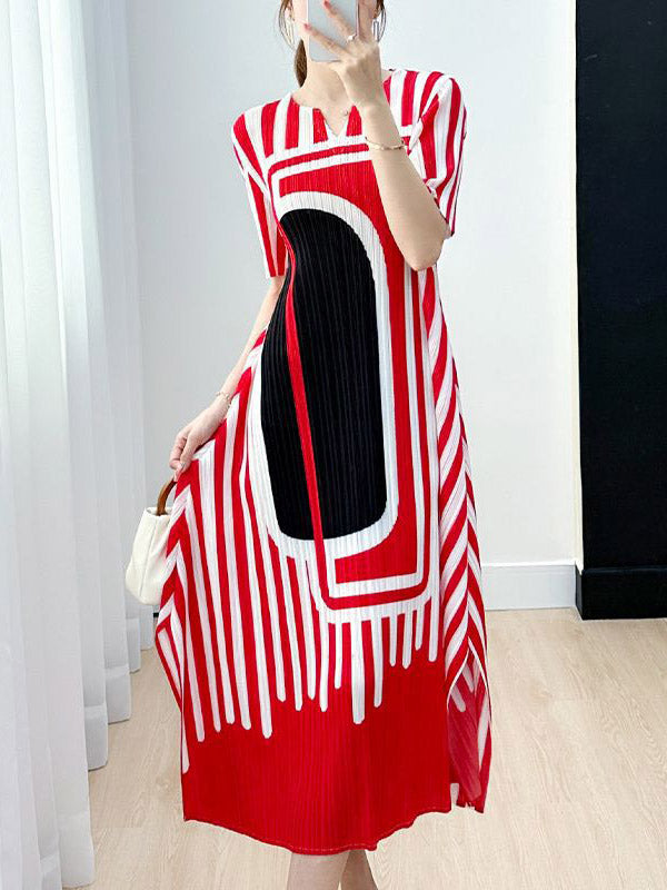 Robe mi-longue ample plissée imprimée coupe trapèze, à col en V