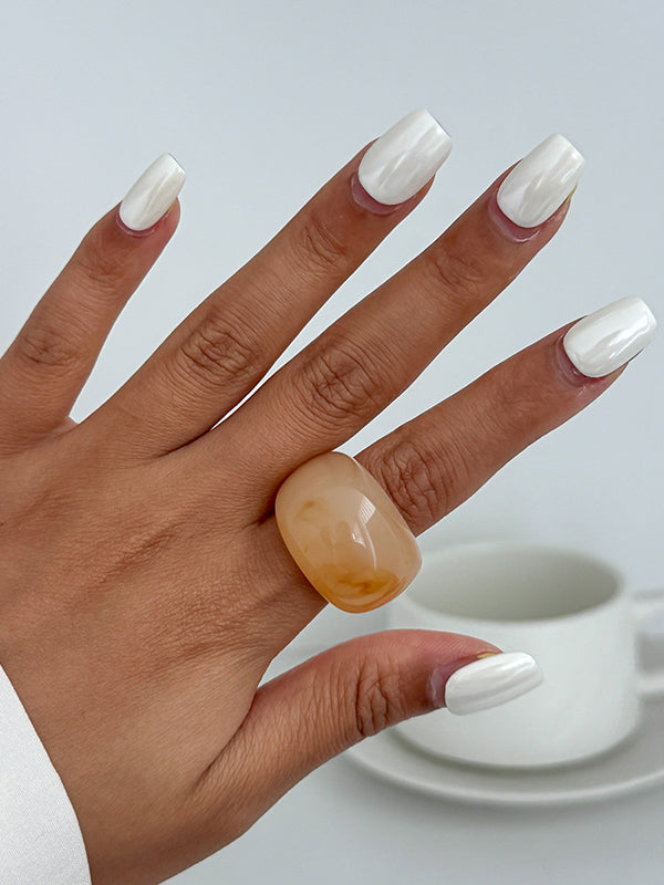 Accessoires pour bagues géométriques brillantes légèrement transparentes