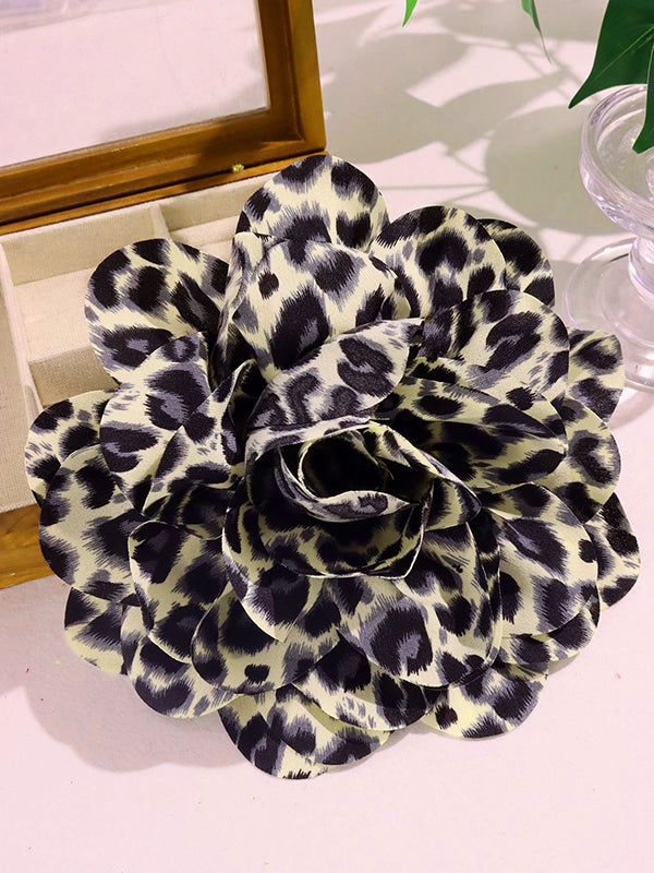 Broche en forme de fleur, à imprimé léopard