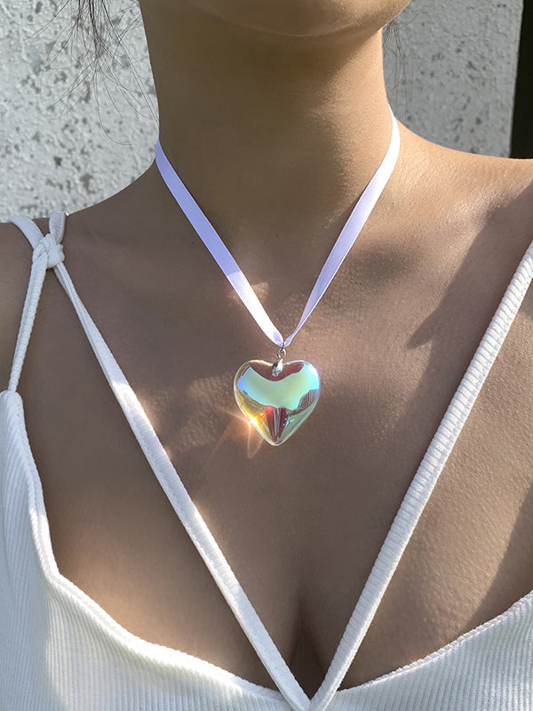 Collier noué en forme de cœur, à rubans