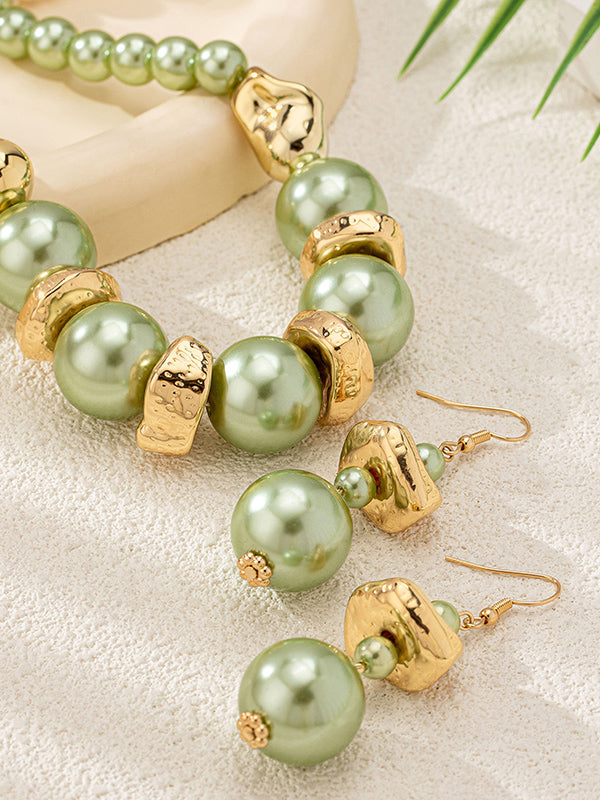 Parure boucles d'oreilles pendantes et collier géométrique couleur contrastée