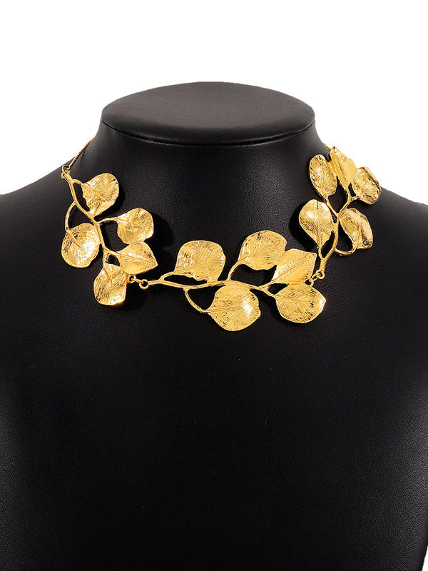 Collier en forme de feuilles, couleur unie