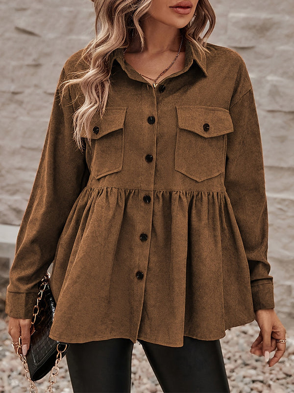 Veste boutonnée plissée coupe trapèze, à manches longues, à poches, à empiècements, à col revers, couleur unie