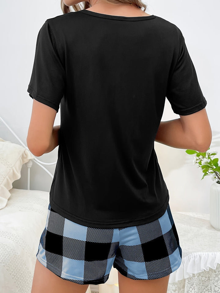 Pyjama d'été pour femmes avec motif à carreaux dans un style décontracté - Ensemble T-shirt et shorts pour la maison
