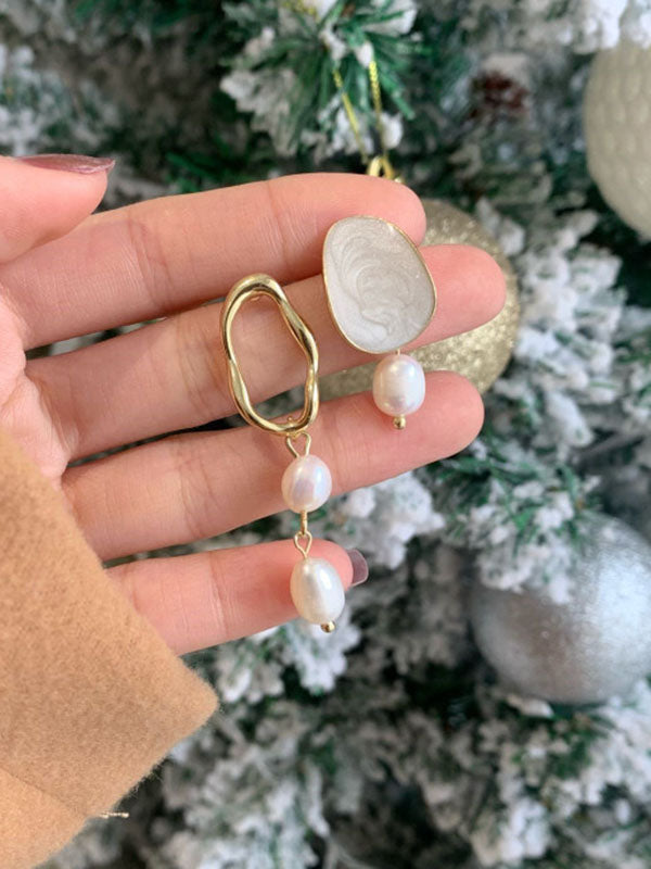 Boucles d'oreilles asymétriques simples à géométrie de perles