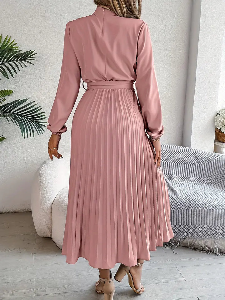 Sana | Robe de soirée plissée pour femmes à col montant