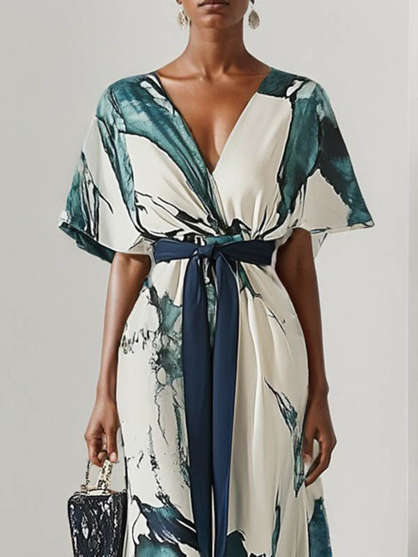 Robe de soirée longue ample imprimée à manches chauve-souris, à taille nouée, à col en V
