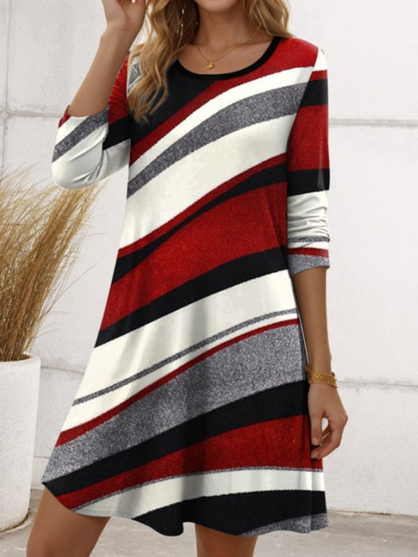 Robe mi-longue asymétrique imprimée rayée coupe trapèze, à coupe irrégulière, à empiècements, à col rond