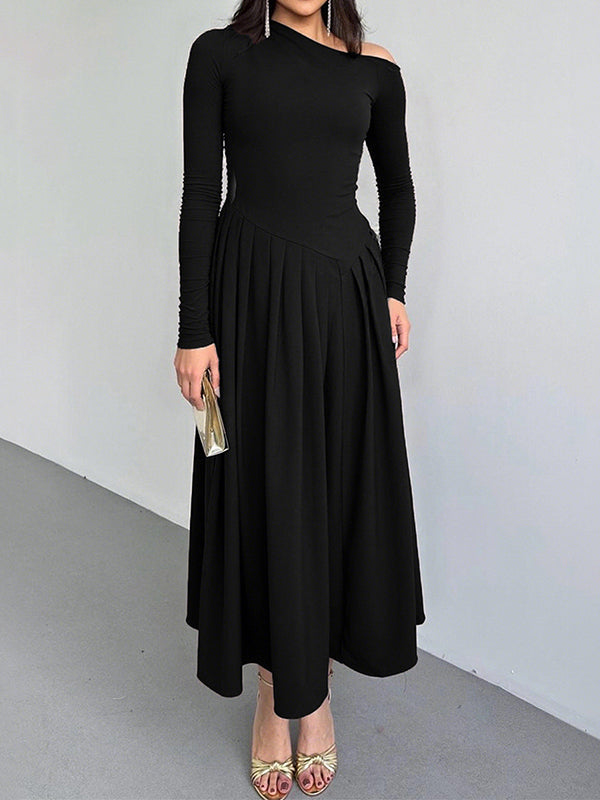 Robe longue moulante asymétrique plissée coupe trapèze, à empiècements, asymétrique à une épaule, couleur unie