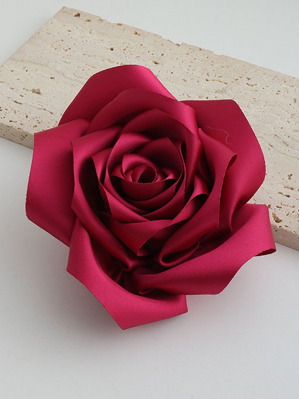Broche en forme de fleur, couleur unie