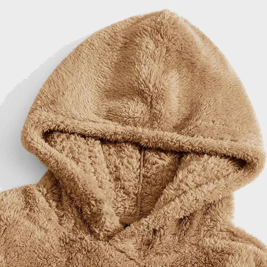 Sophie | Hoodie pour femmes doux & moelleux, porté de manière moderne