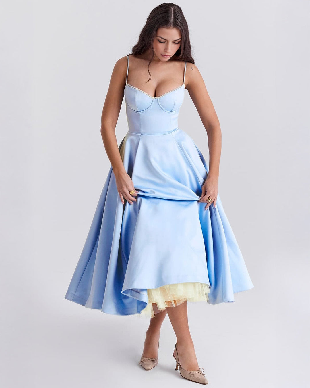 Paula | Robe Midi en Satin Duchesse avec Corsage