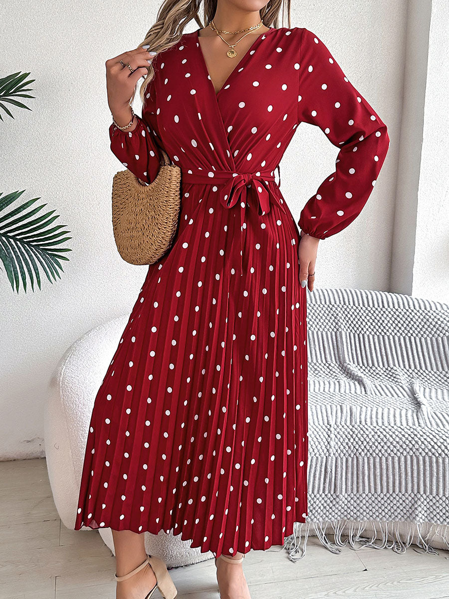 Robe chemise plissée taille haute, à manches longues, à pois, à taille nouée, à col en V