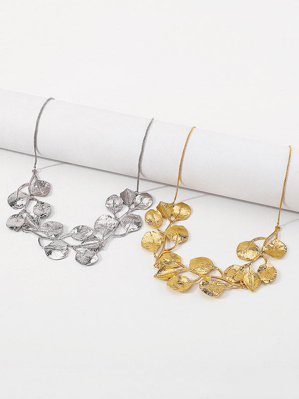 Collier en forme de feuilles, couleur unie