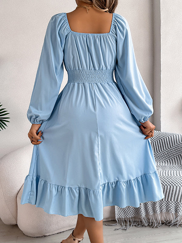 Robe mi-longue plissée volantée coupe trapèze, à taille élastique, à col carré, couleur unie