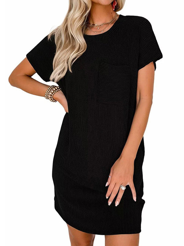 Robe courte ample rayée coupe trapèze, à poches, à empiècements, à col rond, couleur contrastée
