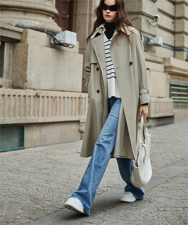 Trench-coat classique pour femmes avec ceinture