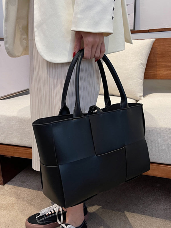 Sacs à bandoulière tissés à empiècements de couleur unie