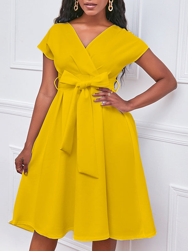 Robe mi-longue à nœud, à lacets, à col en V, couleur unie