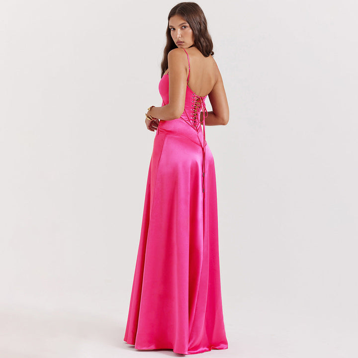 Selena - Robe maxi en satin avec bretelles fines