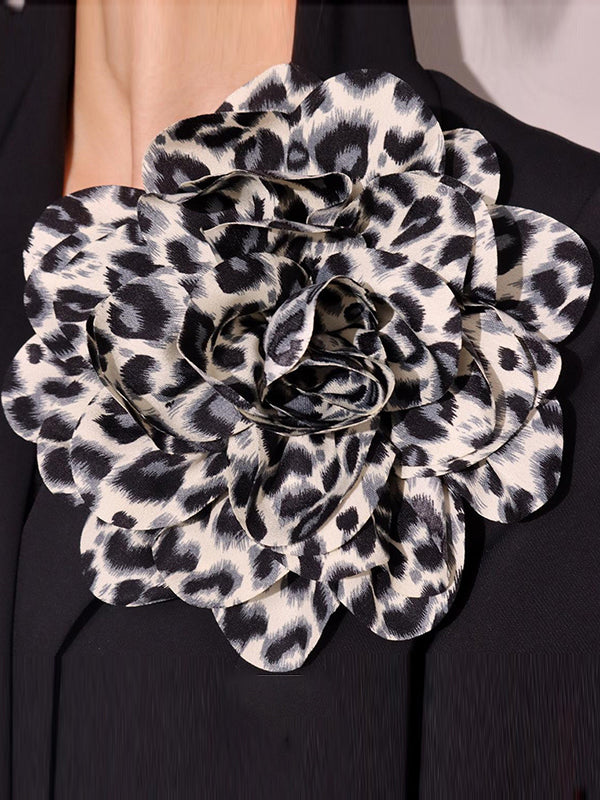 Broche en forme de fleur, à imprimé léopard
