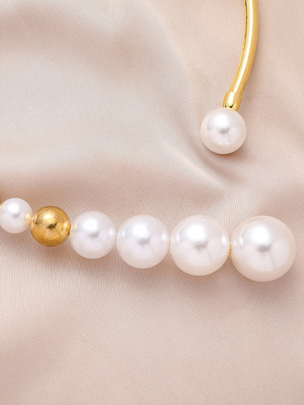 Collier asymétrique perlé géométrique délicat