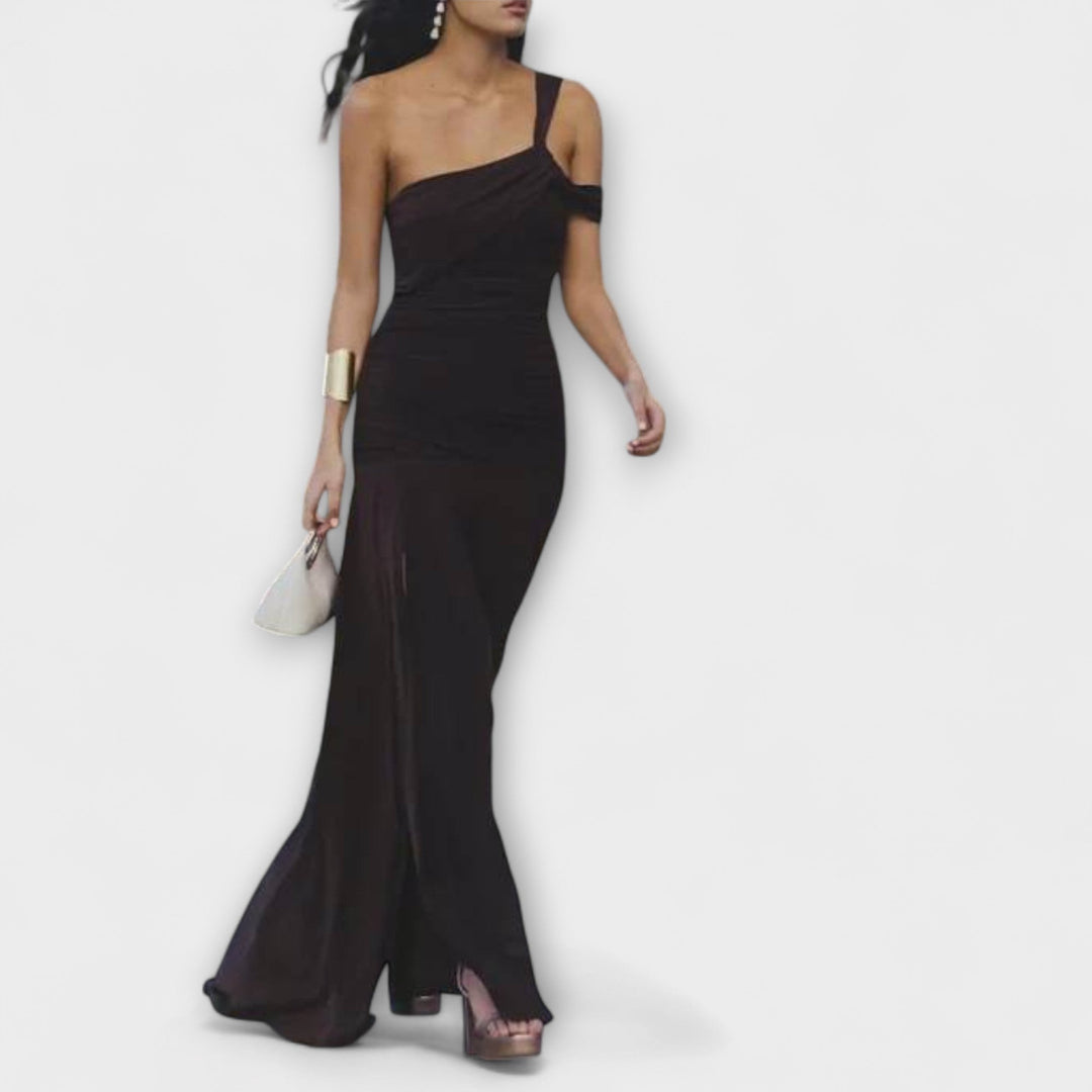 Margot - Robe maxi ajustée avec design off-shoulder