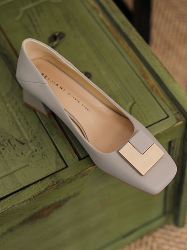 Chaussures élégantes à talons mi-hauts carrés avec boucle carrée