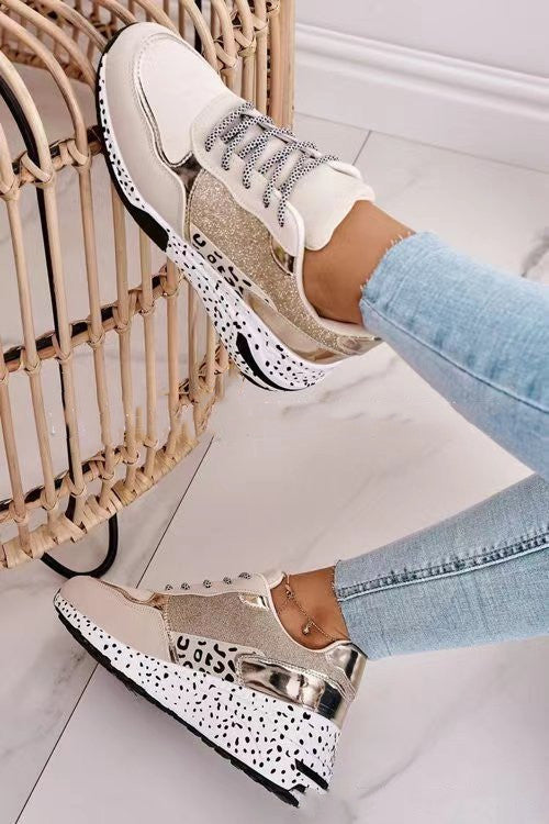 OrthoLift™ – Baskets orthopédiques pour femmes avec plateforme pour un confort maximal
