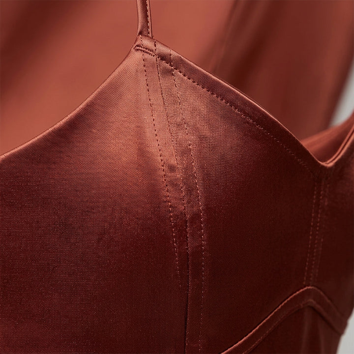Robe de soirée satinée à bretelles spaghetti élégante pour femmes