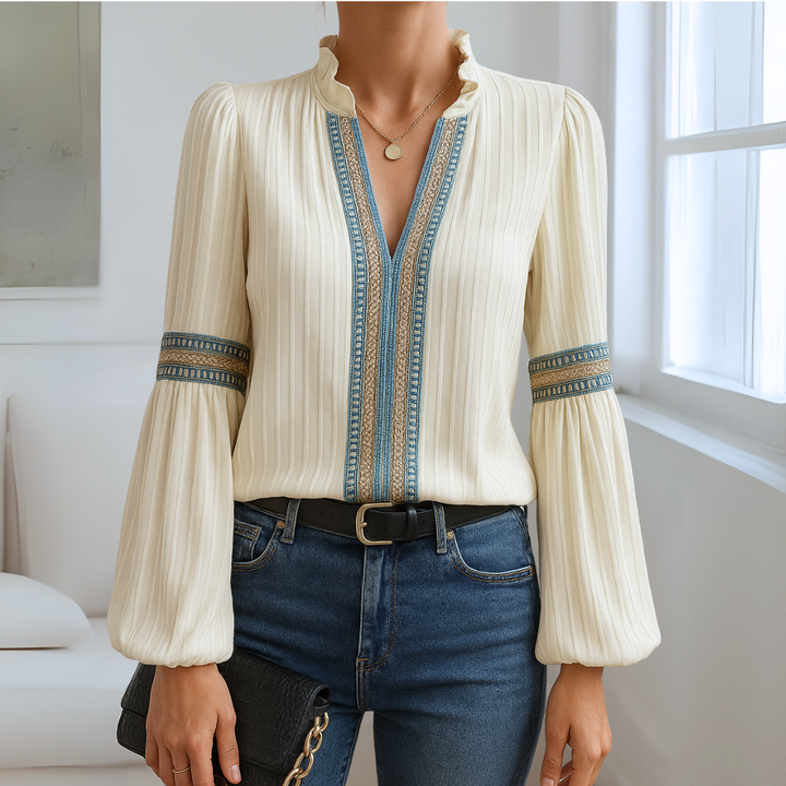 Petra™ | Blouse en dentelle avec décolleté en V