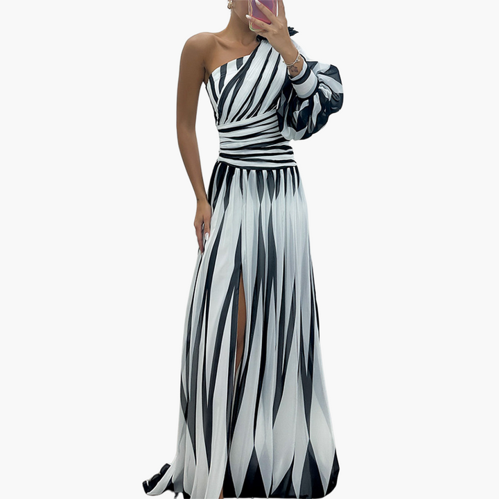 Robe Maxi Rayée à Épaule Dénudée - Élégante pour Femmes avec Fente