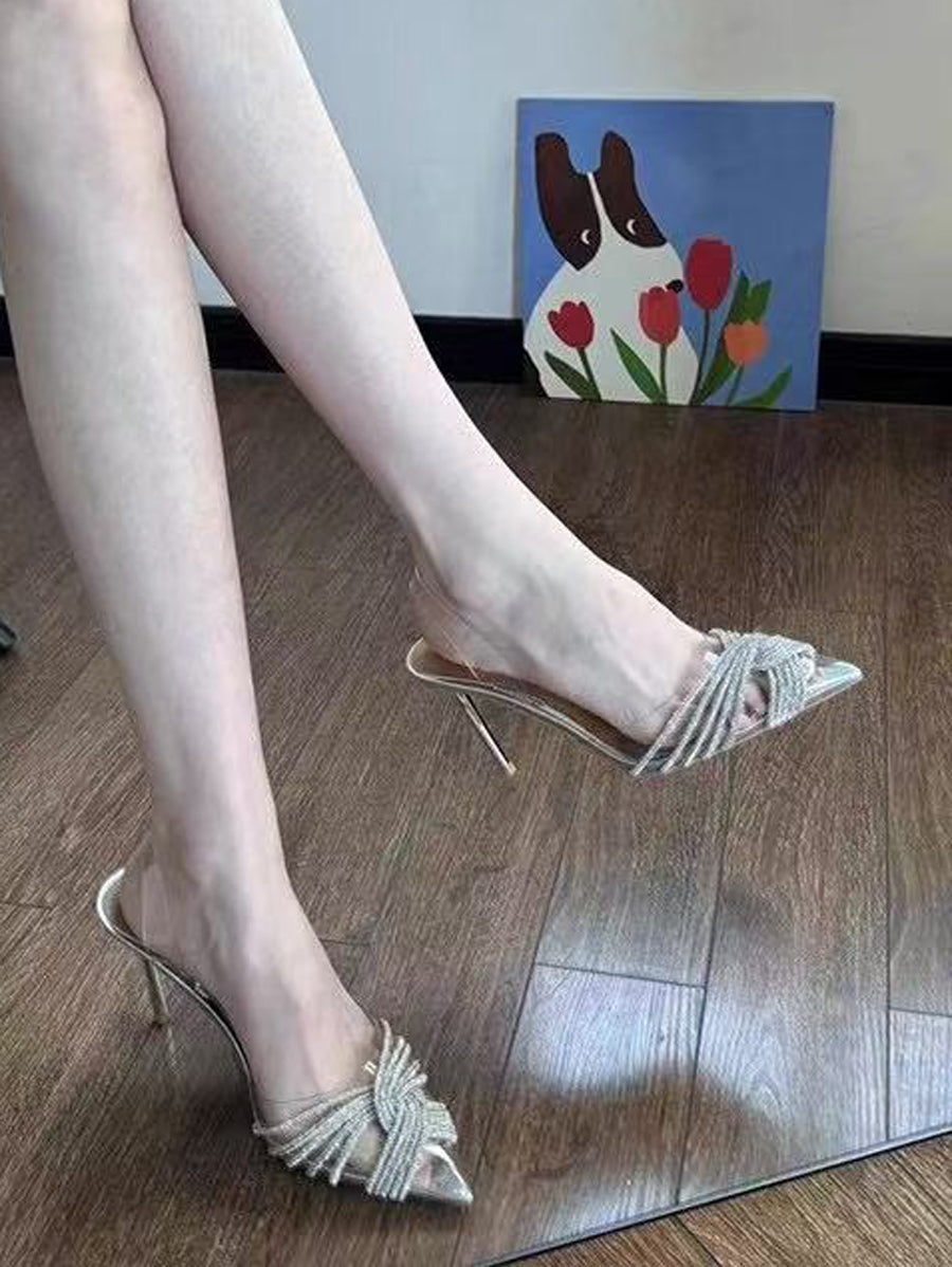 Sandales à escarpins brillants à strass et bout ouvert entrelacés