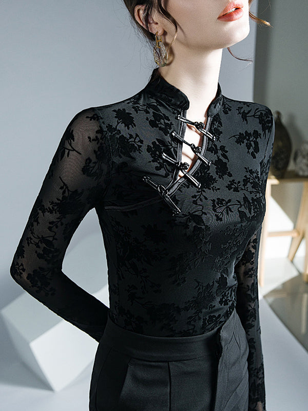 T-shirt boutonné à manches longues, coupe près du corps, à imprimé floral, en résille, à col cheminée