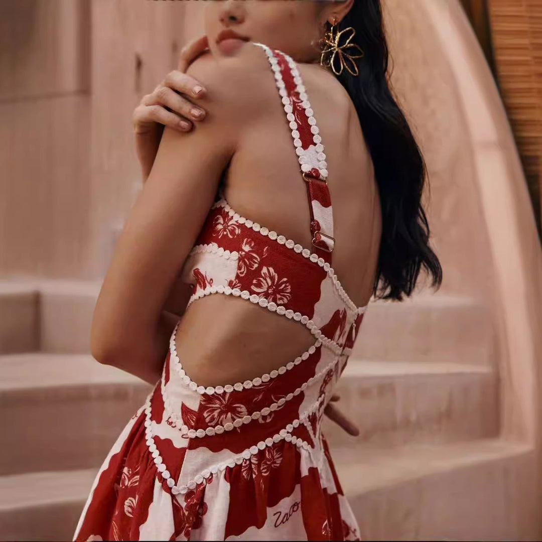 Paloma - Robe courte avec ornements floraux