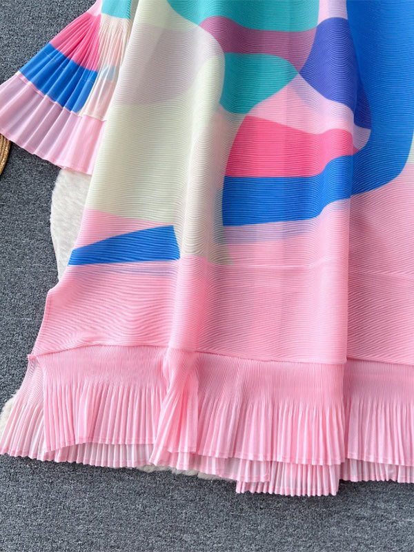 Robe mi-longue ample plissée à manches évasées, avec ceinture, couleur contrastée