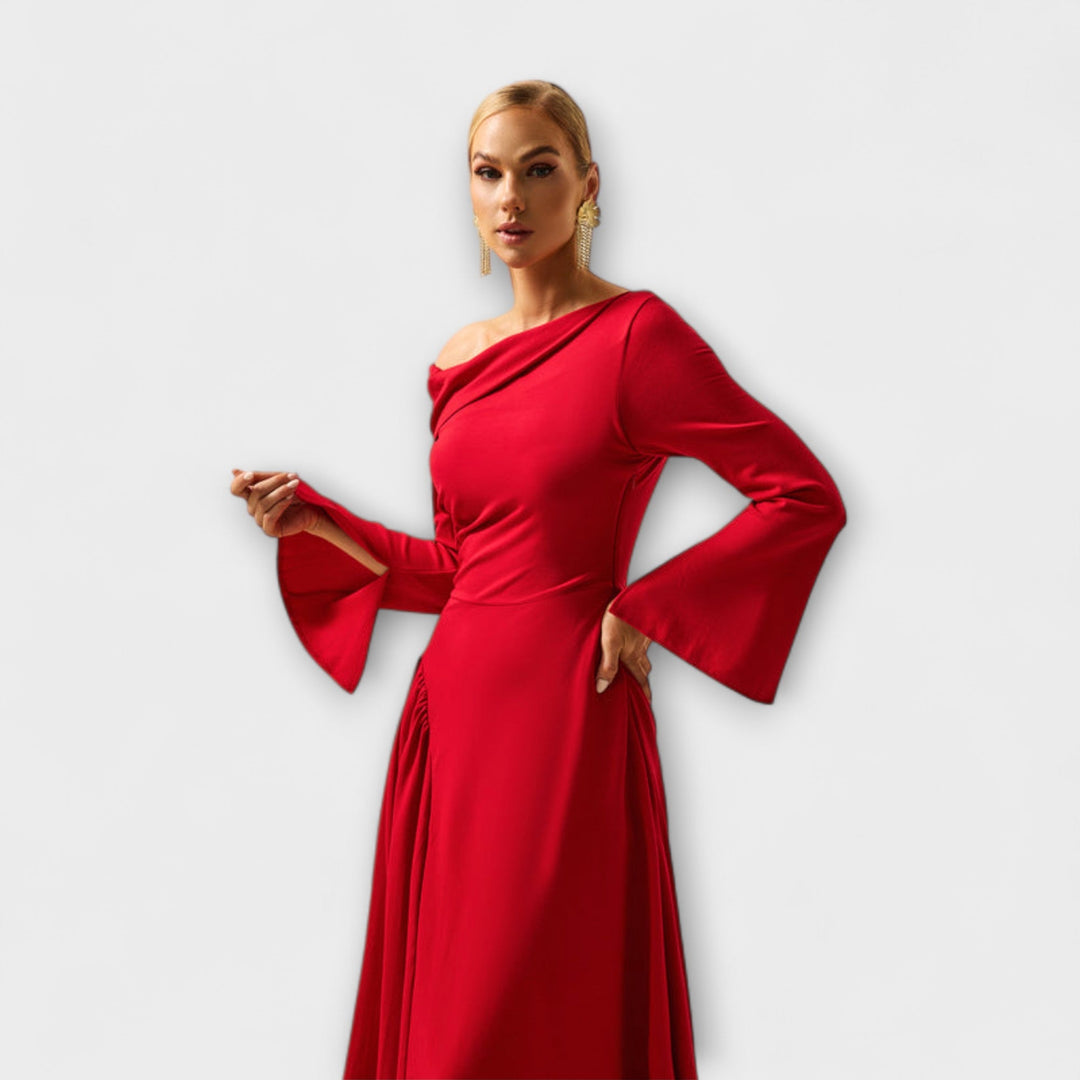 Amarisse – Robe midi drapée avec accent sur l'épaule