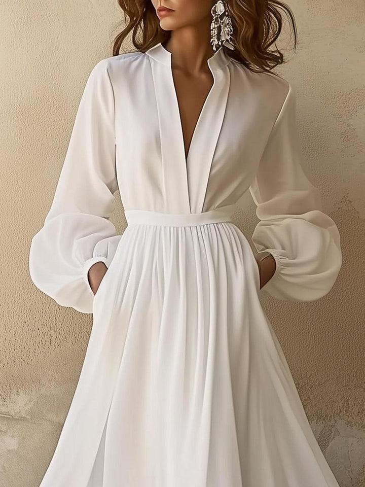 Robe Maxi Vintage à Décolleté en V en Blanc - Laura