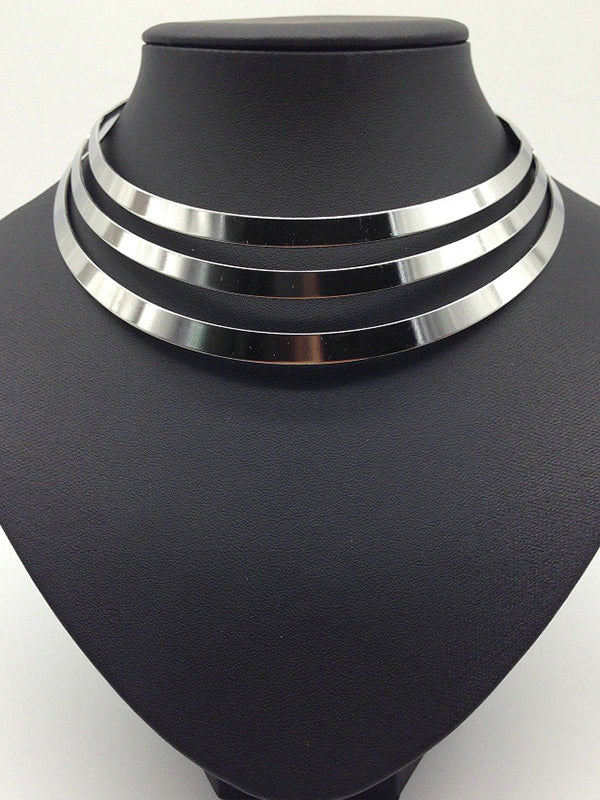 Collier géométrique ajouré à chaîne