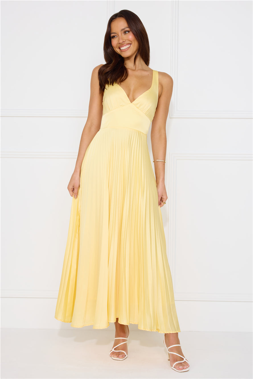 Amelia | Robe Maxi Plissée avec Décolleté en V Profond
