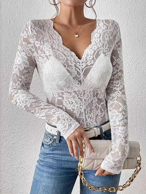 T-shirt près du corps en dentelle transparente à manches longues et col en V, couleur unie