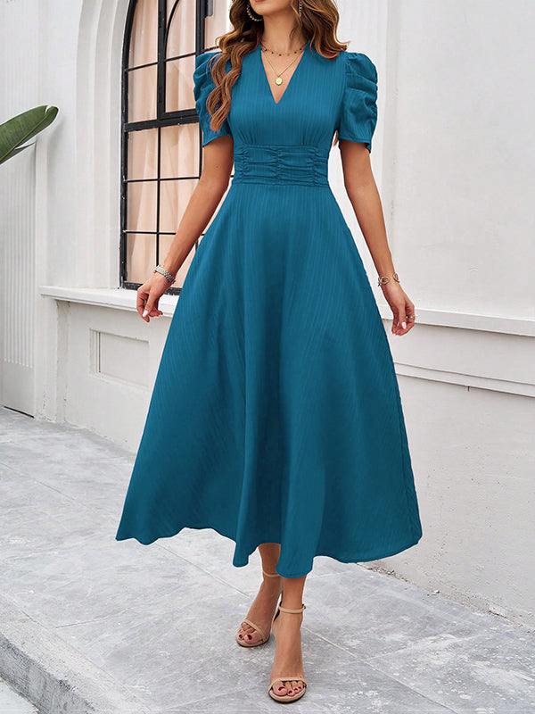 Robe longue plissée coupe trapèze, taille haute, à fermeture éclair, à col en V, couleur unie
