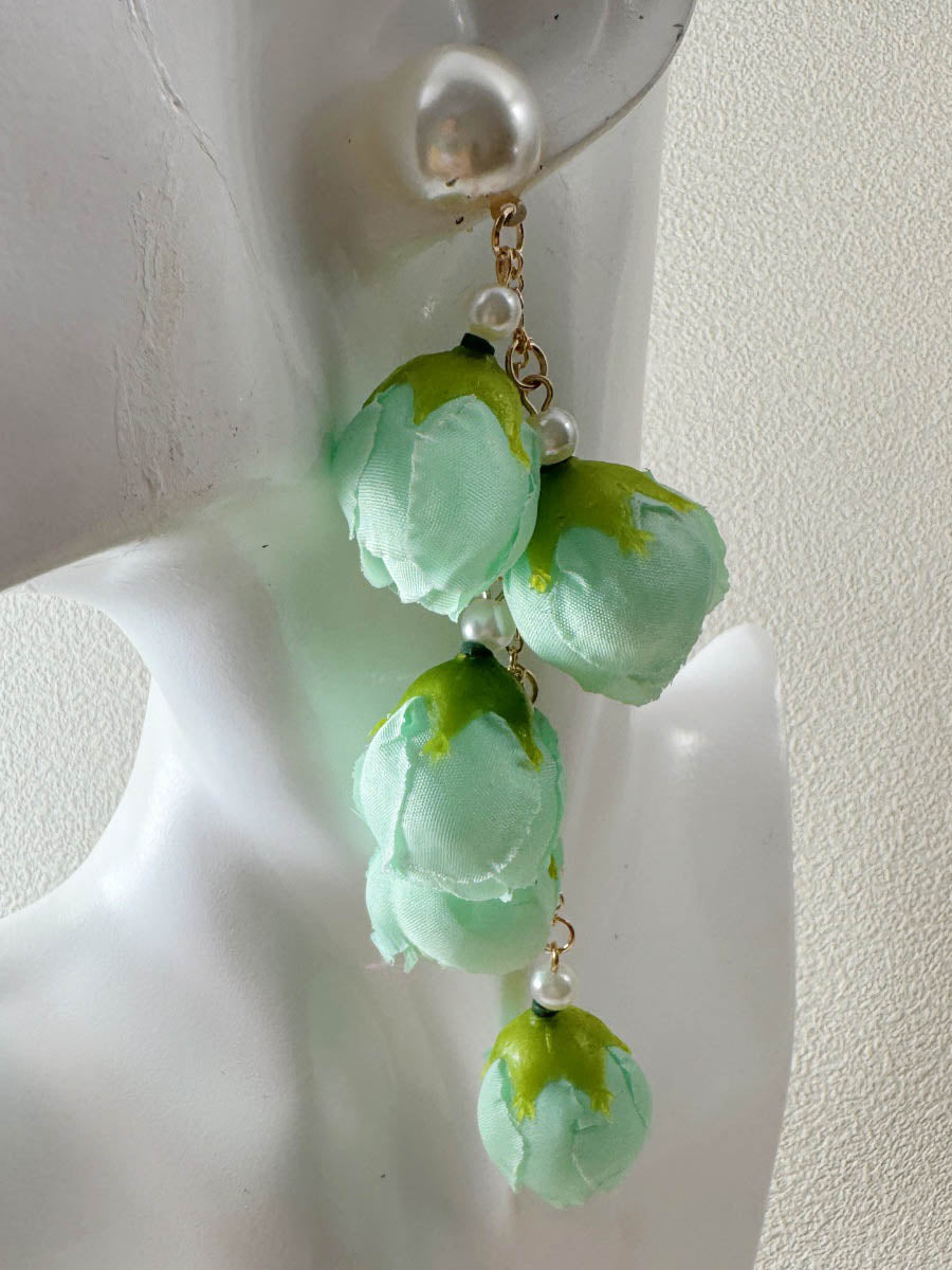 Boucles d'oreilles pendantes à pompons, en forme de fleur
