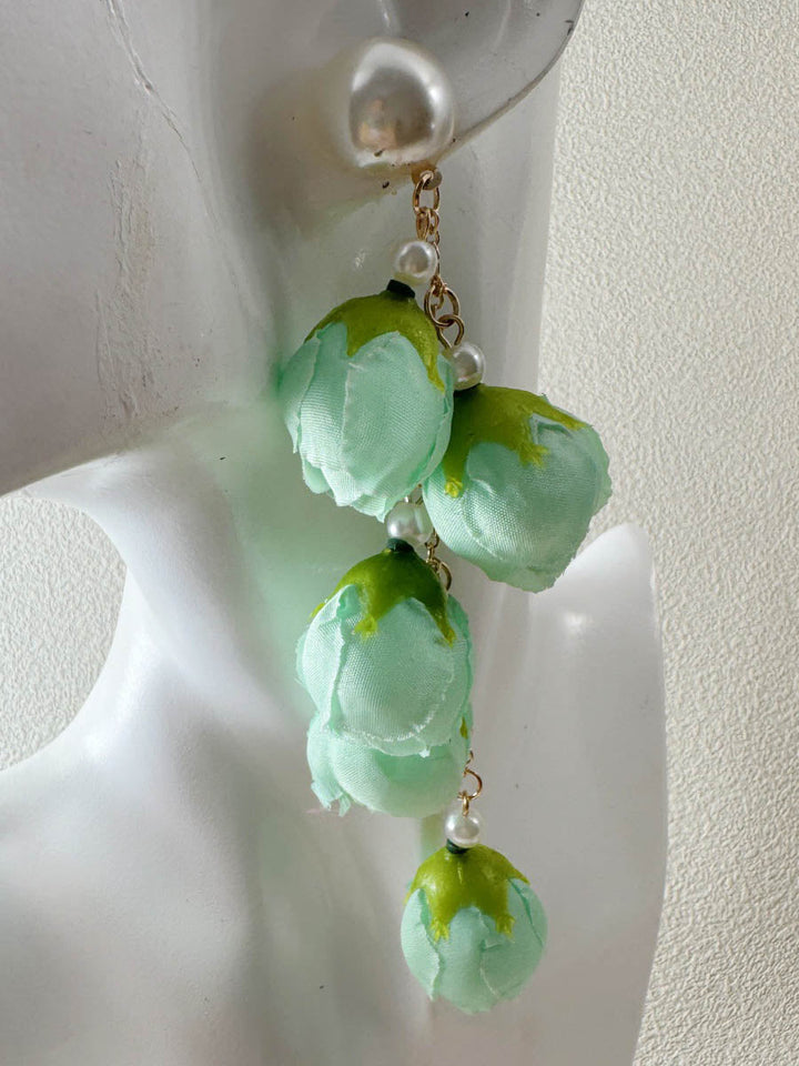 Boucles d'oreilles pendantes à pompons, en forme de fleur