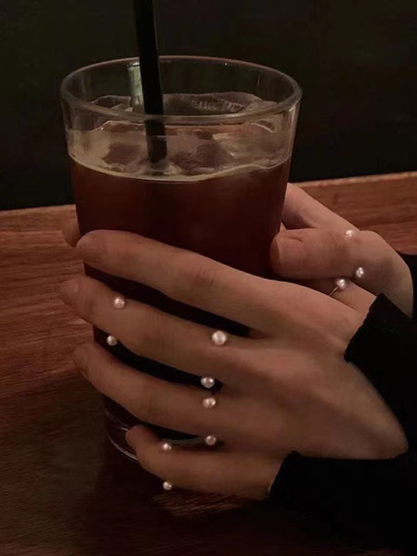Bague de perles Normcore simple, décontractée et chic